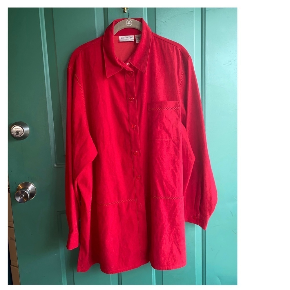 Kim Rogers woman size 2x lovely red button up shirt